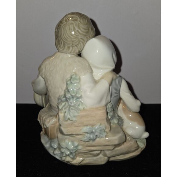 LLADRO "Friendship" 1230 Girl Boy With Puppy Porcelain- Lovely Condition, Mint - Picture 3 of 10